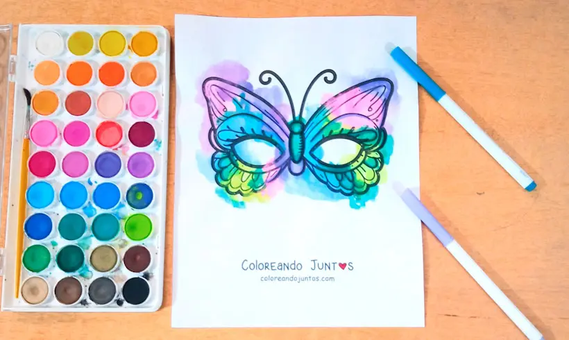 Desenho de uma máscara de borboleta colorida por Colorindo Juntos