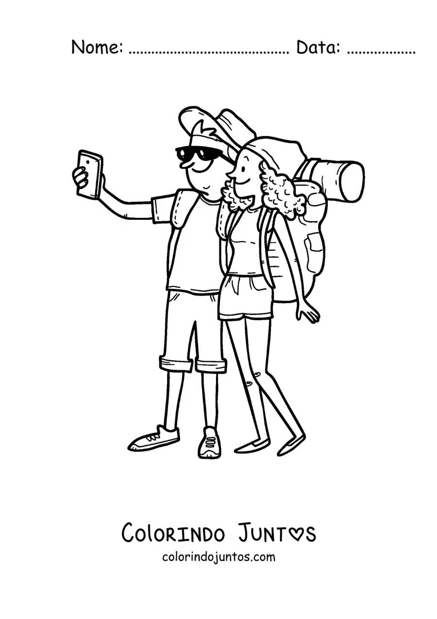 Desenho para colorir de um casal de mochileiros tirando uma selfie