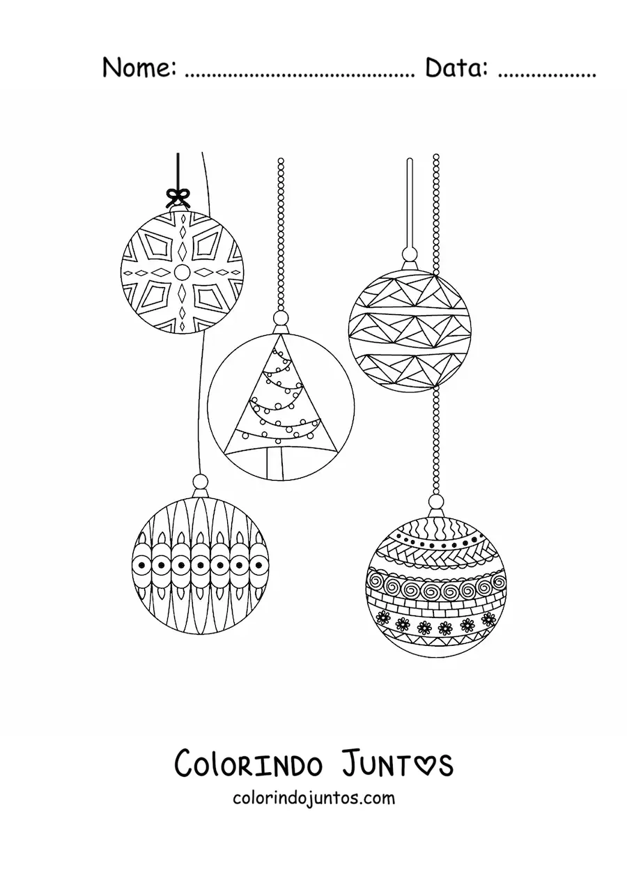 Desenho para colorir de bola de Natal com arvore de Natal